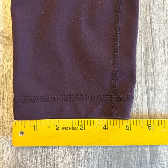 Lululemon Black Cherry Color Align Crop Leggings Size 6 W6AMPS Pilling **Read**. - Picture 13 of 13